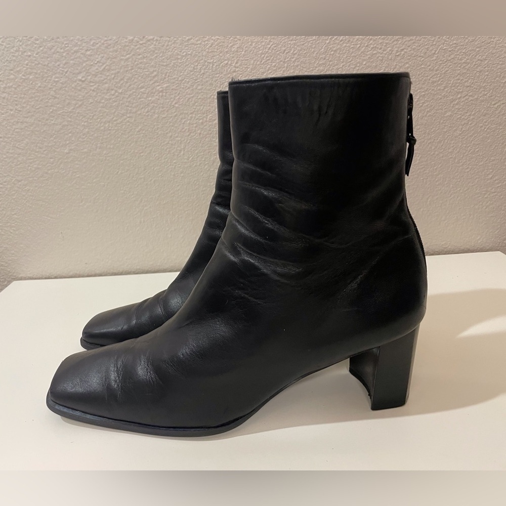 STUART WEITZMAN Women's Black Leather Y2K Square-Toe Ankle Boots Size 8.5